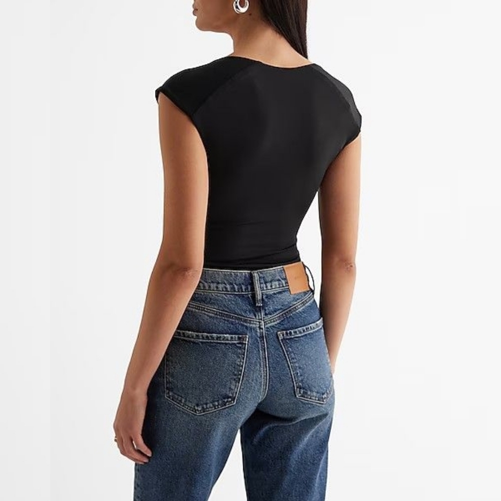 Express Bodysuit - Picture 2 of 8